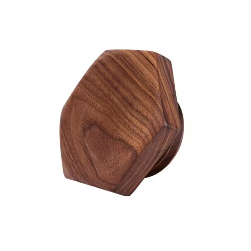 High Quality Low Price Durable Space-Saving Modern Custom Style Decorative Wooden Wall and Coat Hooks Hanging