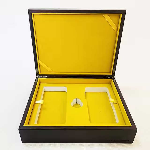 Wooden Men's Watch Display Box