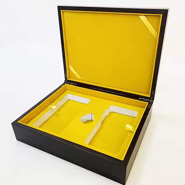 Wooden Men's Watch Display Box