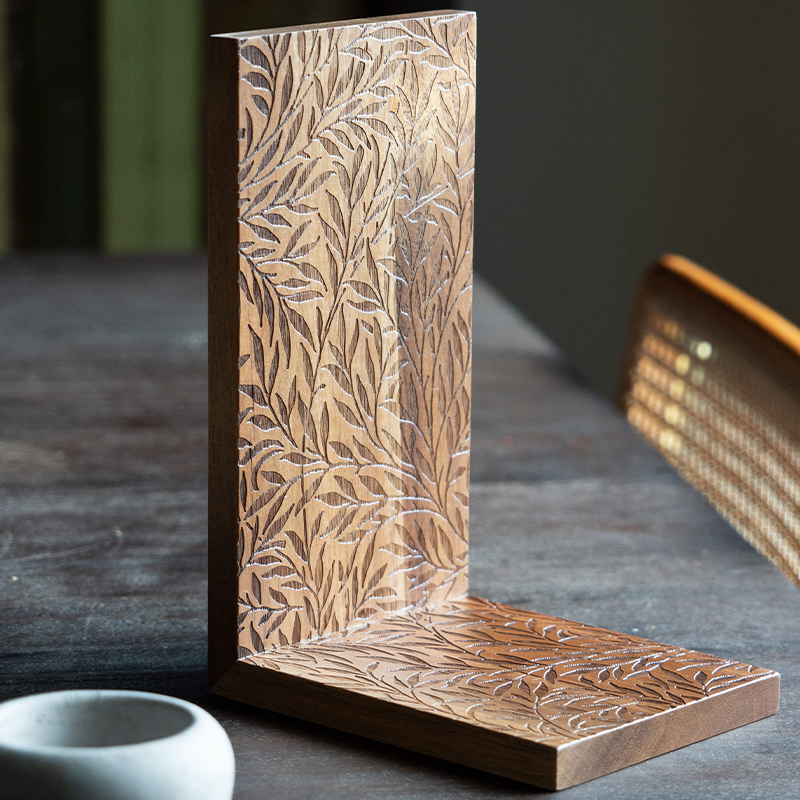 Modern Decorative Display Shelf