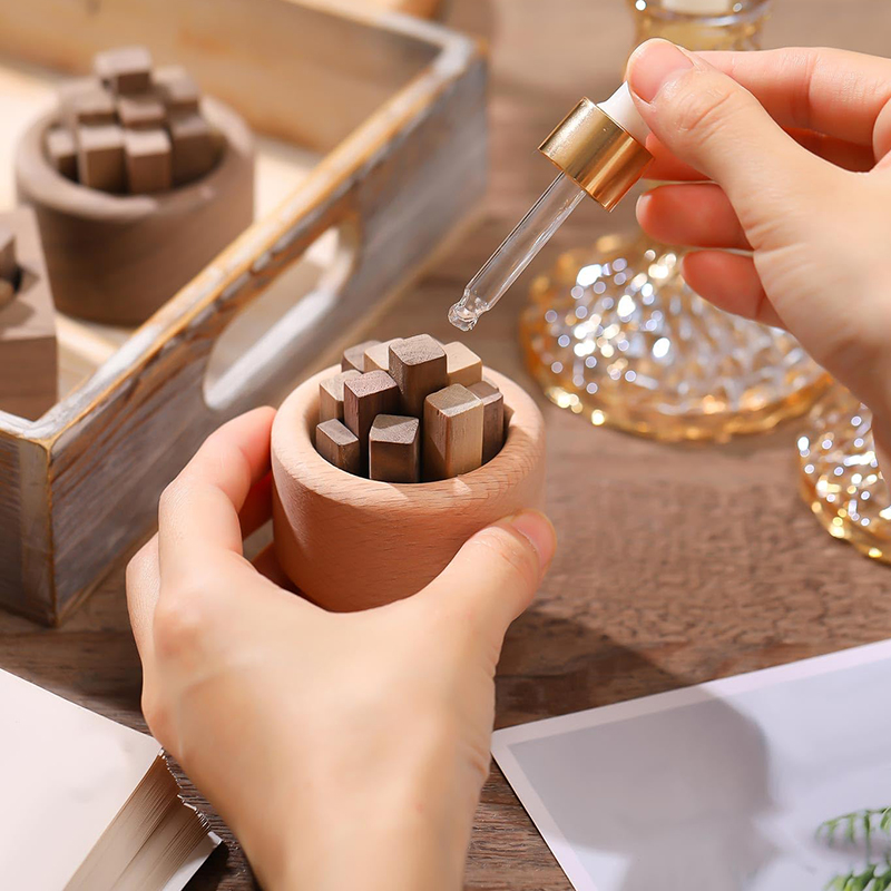 Smelly Little Hay Stack Cologne