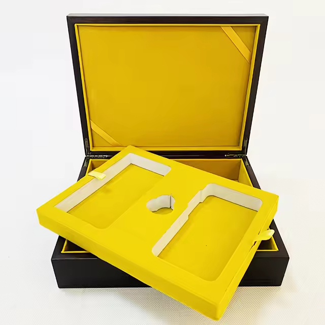 Wooden Men's Watch Display Box